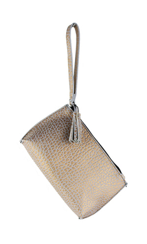 POUCH WITH WRISTLET