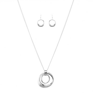 Double Circles Pendant Necklace