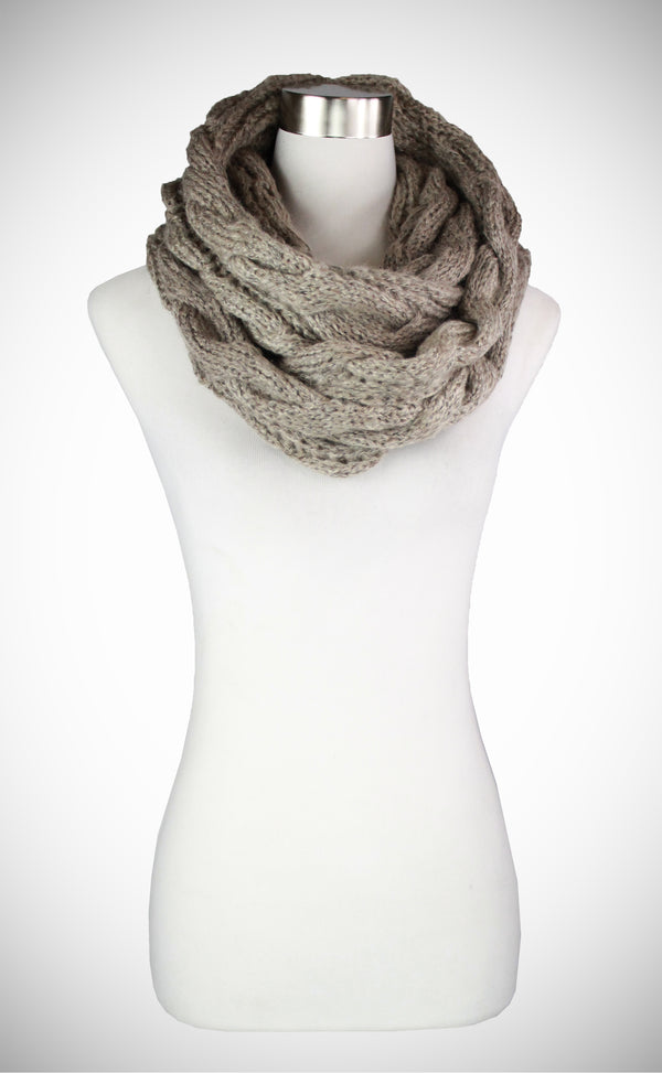 GRADIANT CABLE KNIT INFINITY SCARF