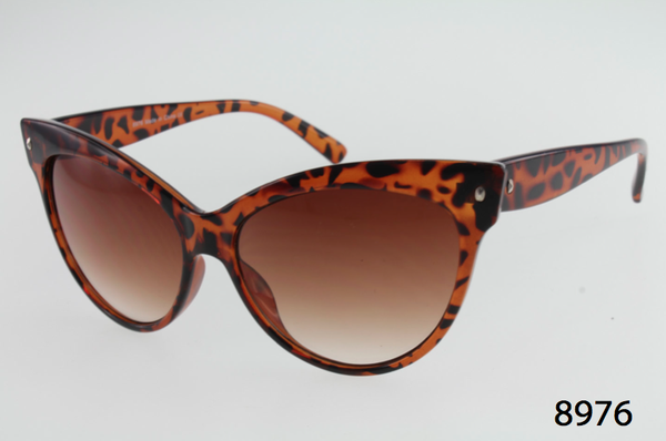 Plastic Frame Medium Cateye Sunglasses