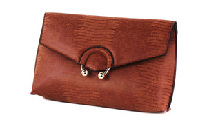 EMBOSSED SNAKE CLUTCH WITH RING